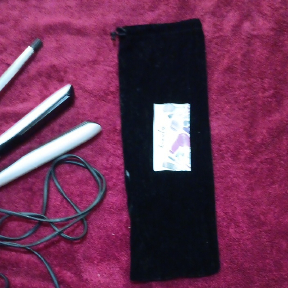 Gold and Black Curling Iron - Picture 15 of 15